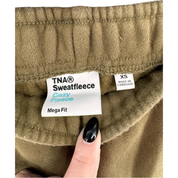 TNA by Aritzia Sweatfleece Cargo Jogger Sweats - Picture 3 of 11